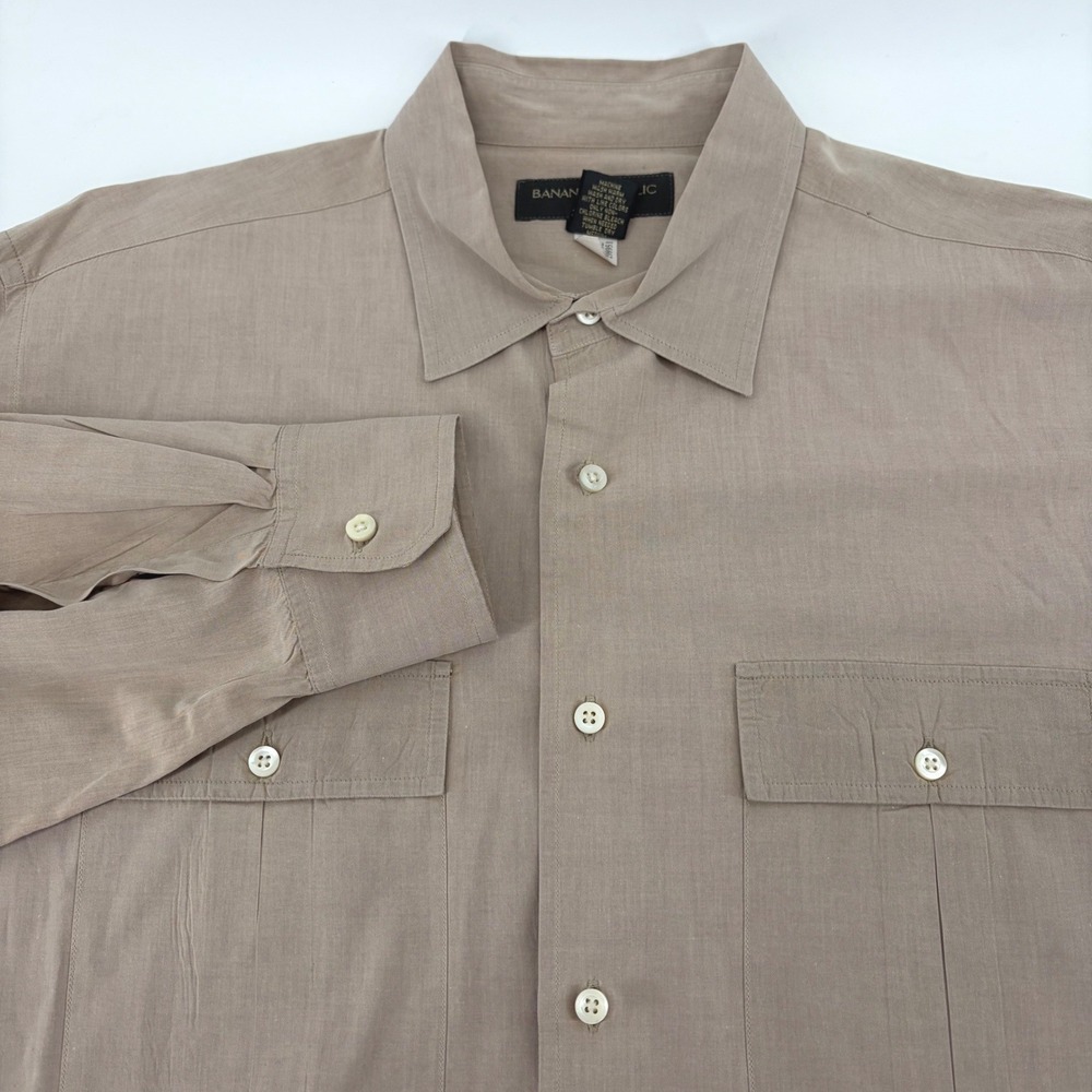 Banana Republic Mens XL Long Sleeve Button Down Shirt Tan Classic Fit